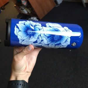 Blue grande Starbucks cup